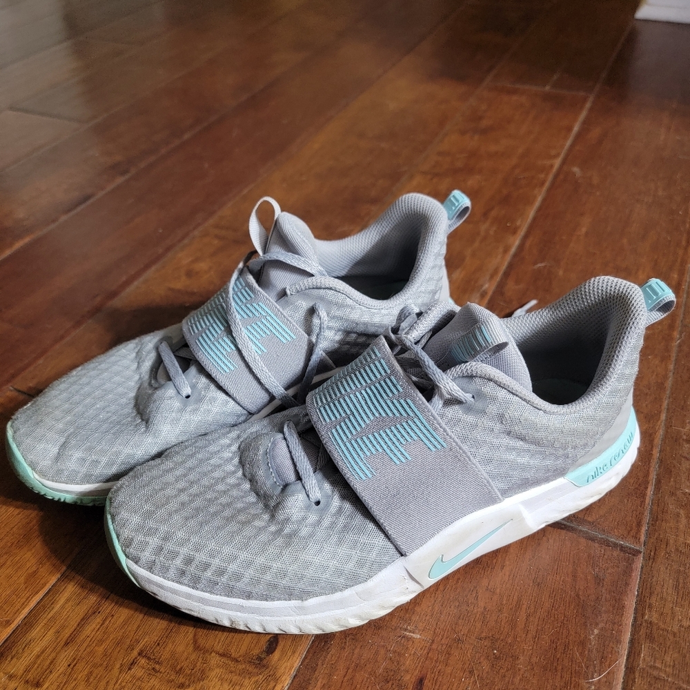 Women's Nike Renew